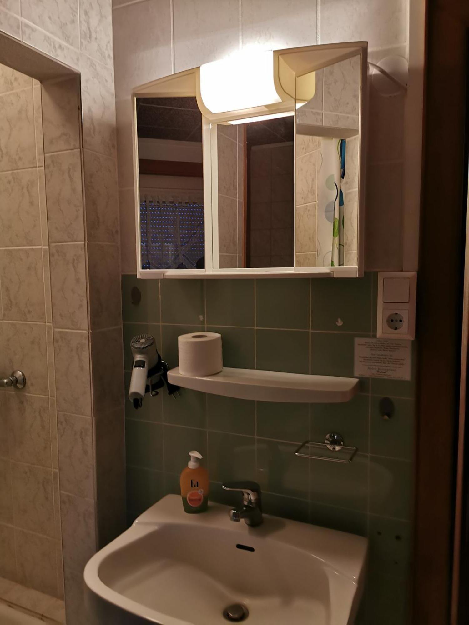See Lord Hotel Kaiserslautern Quarto foto