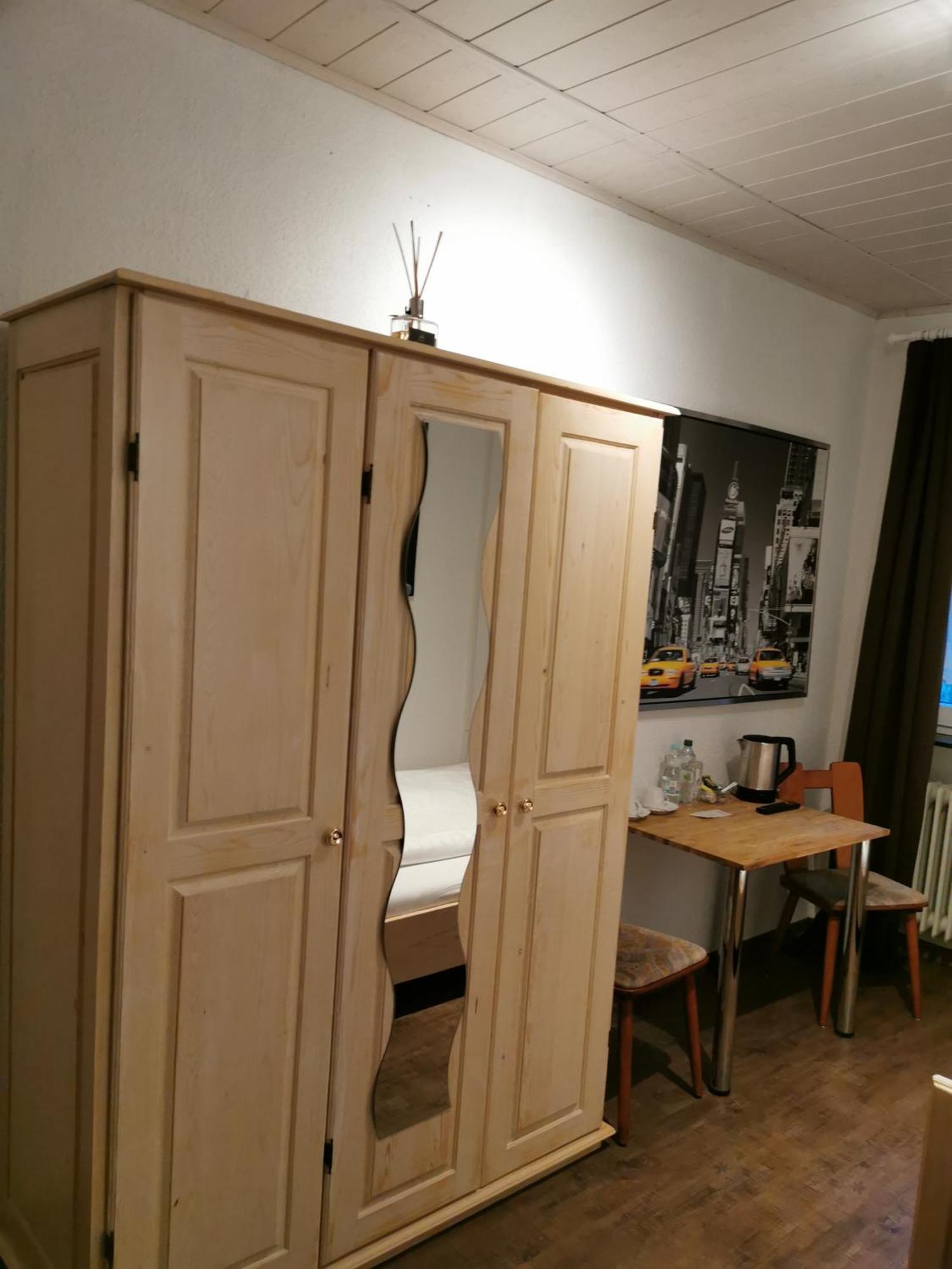 See Lord Hotel Kaiserslautern Quarto foto